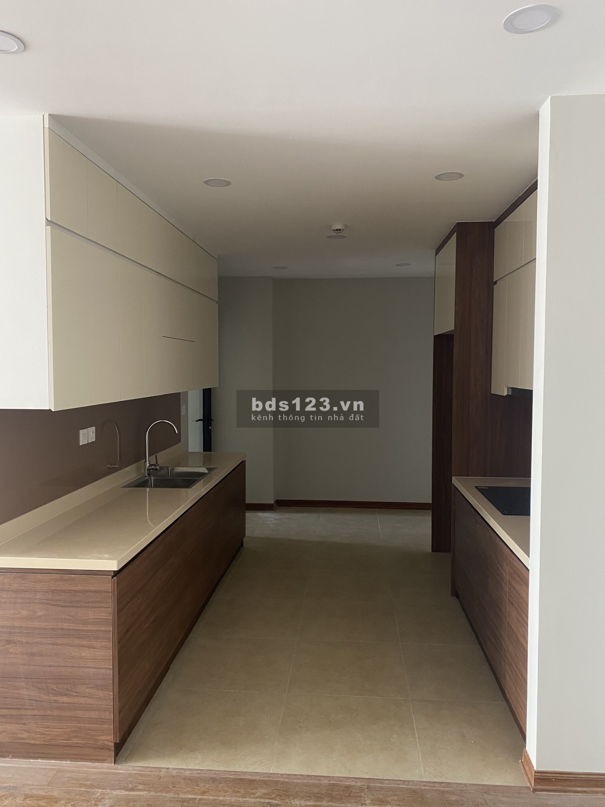 Bán căn 4n diện tích 133m2 chỉ 6,xxx tỷ bao phí sang tên liên hệ 0374402946