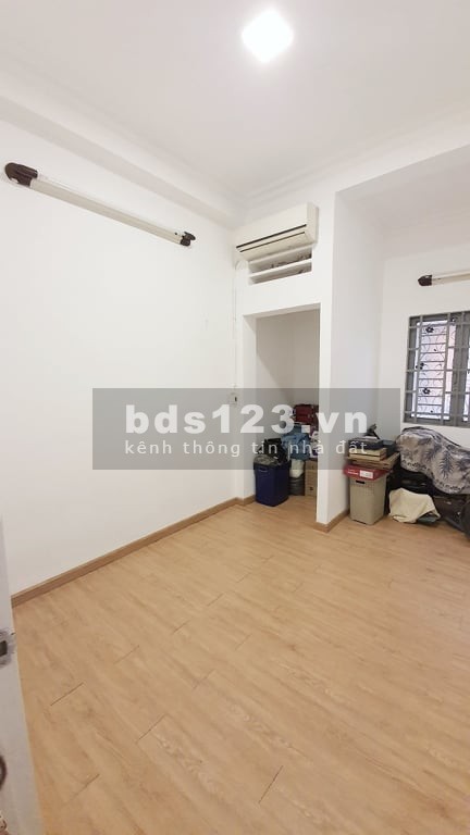 Bán nhà HOT 3 tấm Hoàng Văn Thụ, 3 PN, giá bán 3.55 tỷ tiện ích đủ