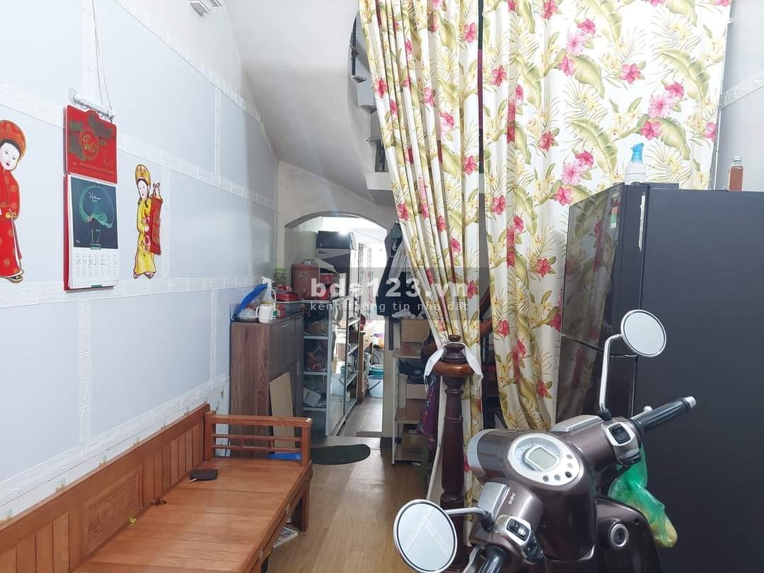 Bán nhà phố chính chủ Thụy Khuê, Tây Hồ, DTSD 33m² x 4 tầng, giá 7,85 tỷ đồng