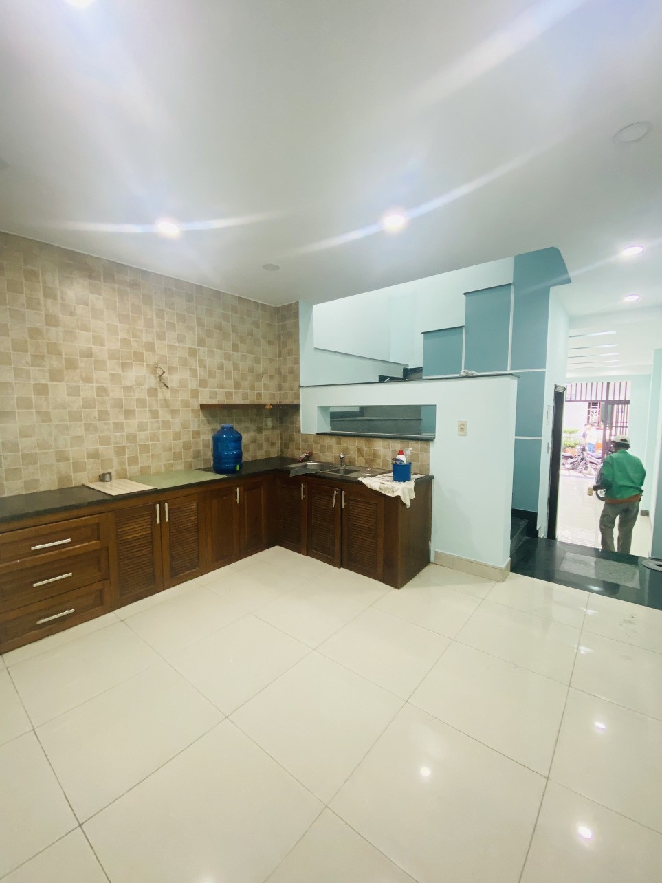 Nhà HXH Quận Bình Tân giá 6,5 tỷ đồng còn có thương lượng