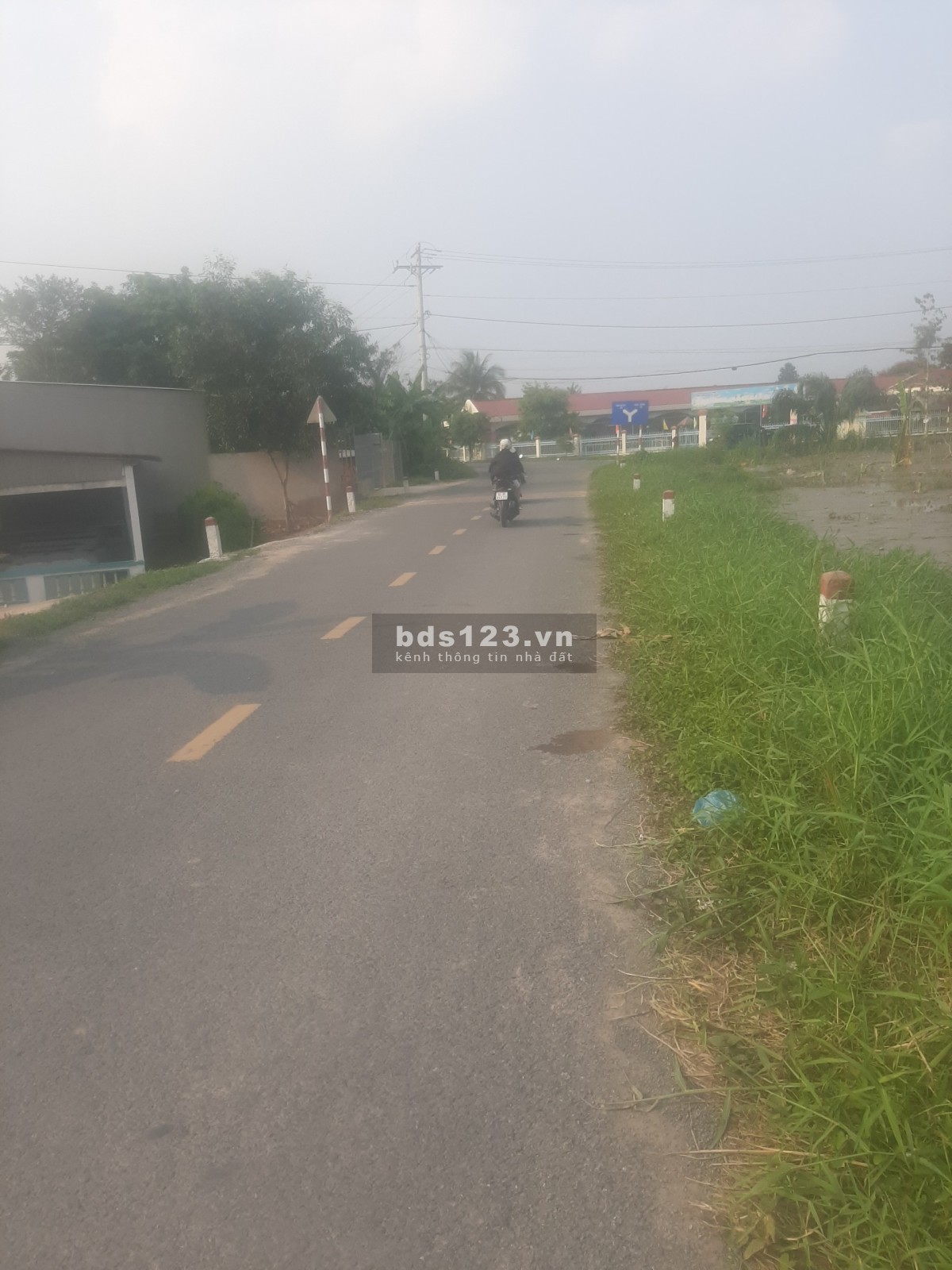 Bán đất 2 mặt tiền trung tâm nút giao thông, giá đầu tư sinh lời, tiện ích đủ