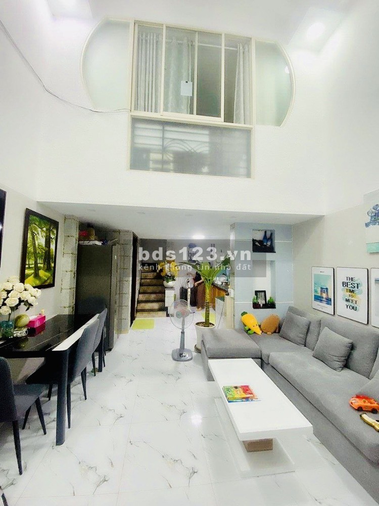 Nhà đẹp hẻm xe hơi Ngô Tất Tố Nguyễn Hữu Cảnh dtsd 3.9 x 9m giá chỉ nhỉnh 6 tỷ