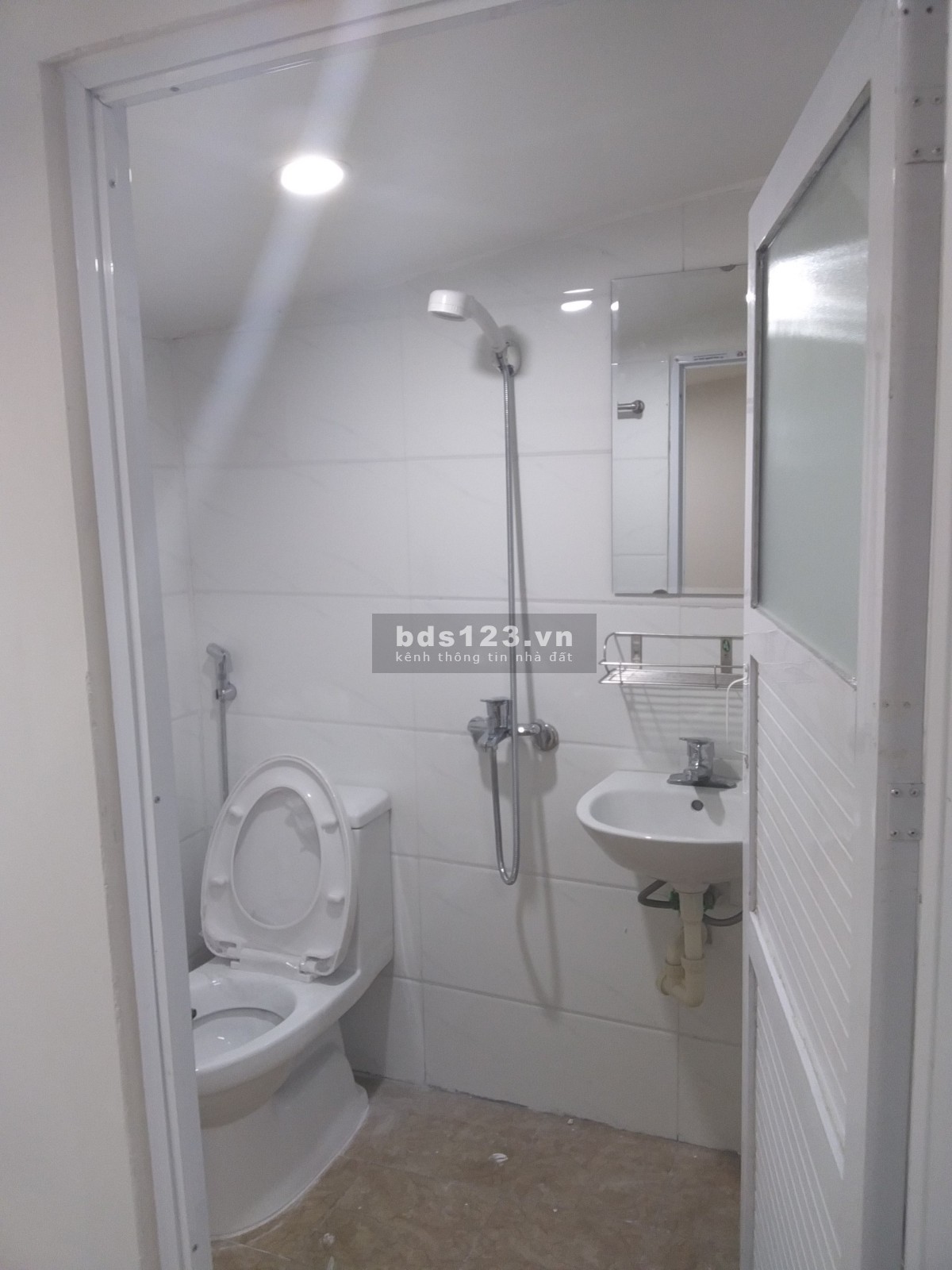 Nhà 2 tầng diện tích sử dụng 70m2, ngõ 42 phố Bùi Ngọc Dương