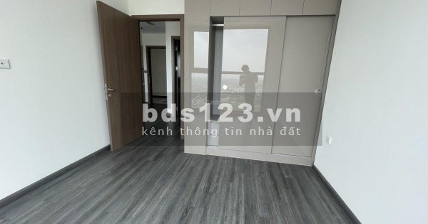 Chuyển nhượng nhanh căn 1PN DT 46m2 tại tòa R1.05 dự án VOP giá lỗ và bao phí