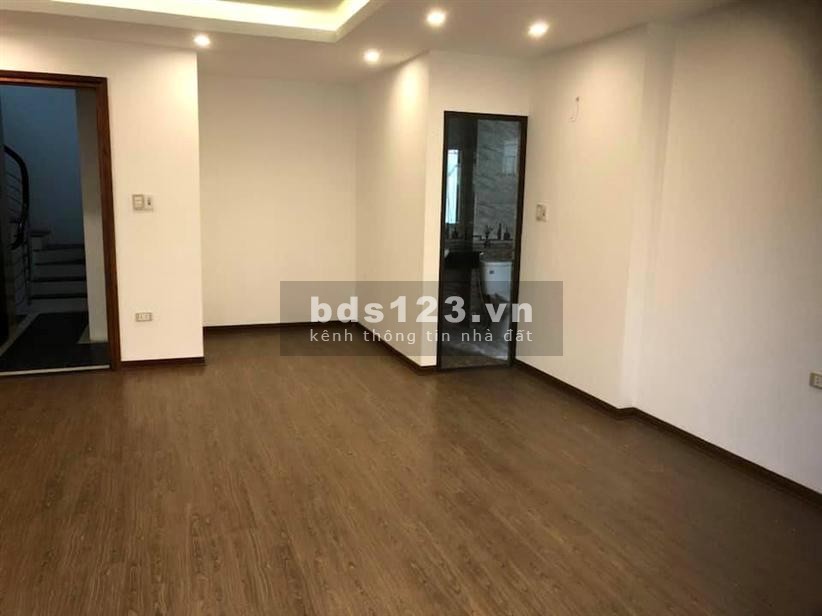 Bán nhà Tư Đình ngõ thông 2 ô tô tải tránh nhau vèo vèo 30m2 5.25 tỷ