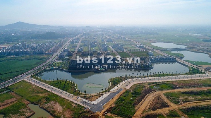 Chính chủ cần bán lô E5-10.1-30 đường 33m Nam Vĩnh Yên. Liên hệ : 0822832822