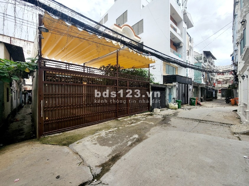 Bán nhà sân vườn đẹp 216m2 (7,6x29), hẻm xe tải 6m, phù hợp xây CHDV, biệt thự