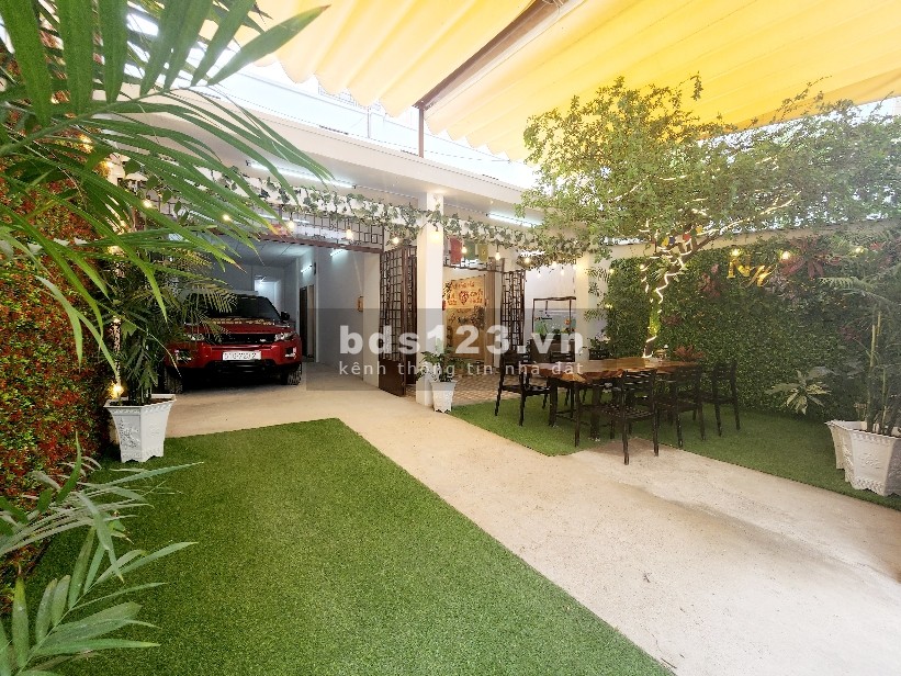 Bán nhà sân vườn đẹp 216m2 (7,6x29), hẻm xe tải 6m, phù hợp xây CHDV, biệt thự