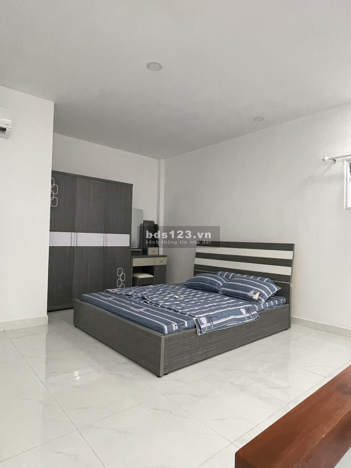Nhà rẻ cho gia đình công nhân thu nhập thấp khu vực an ninh, yên tĩnh