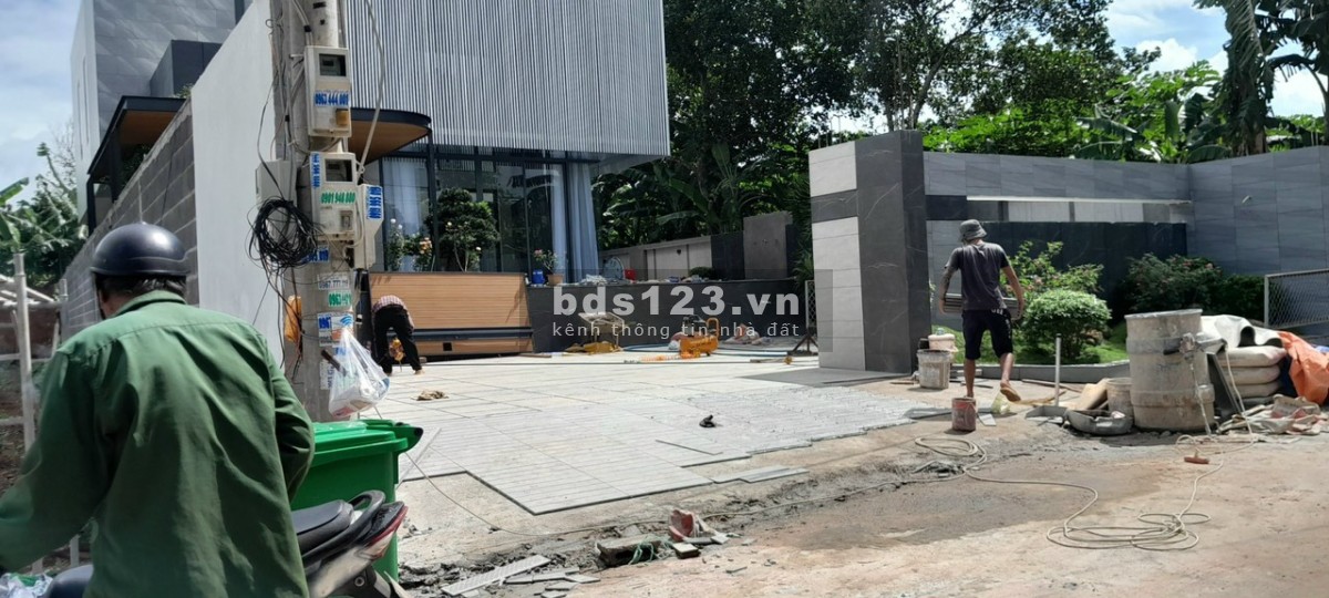 Đất nhà vườn nằm liền kề đường DT52 đang mở rộng tại Long Phước thành phố Bà Rịa