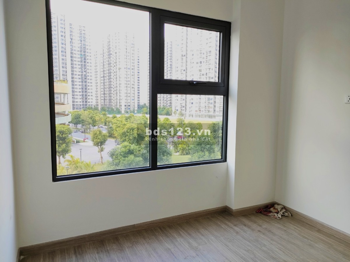 Bán nhanh căn hộ chính chủ Vin homes Ocean Park Gia Lâm 3 PN + 2 WC, giá 2,4 tỷ đồng
