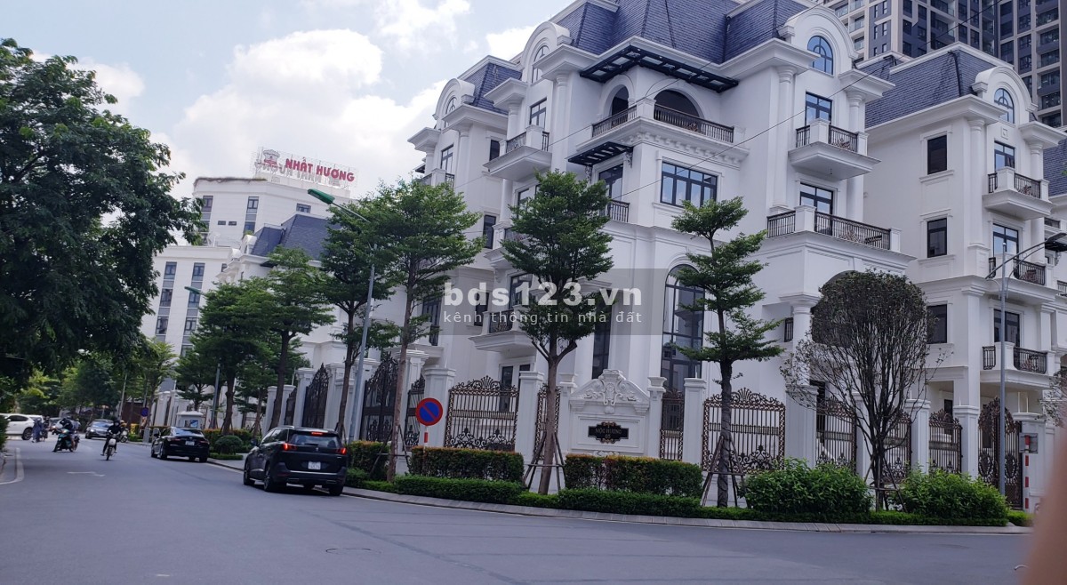 Cần bán căn biệt thự cao cấp trung tâm thành phố Hà Nội giá đầu tư lh 0839200148