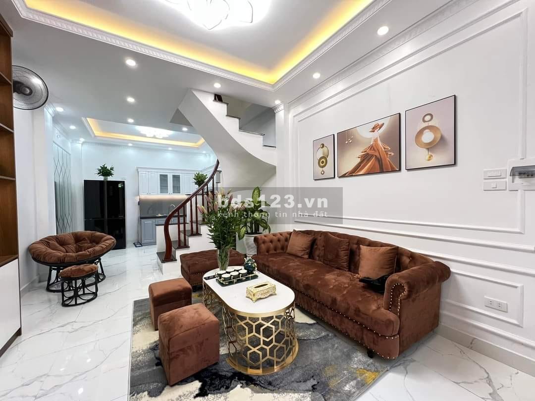 Nhà đẹp Nguyễn Chính, Hoàng Mai, DT 35m², ô tô đỗ cửa nhỉnh giá chỉ 4 tỷ đồng