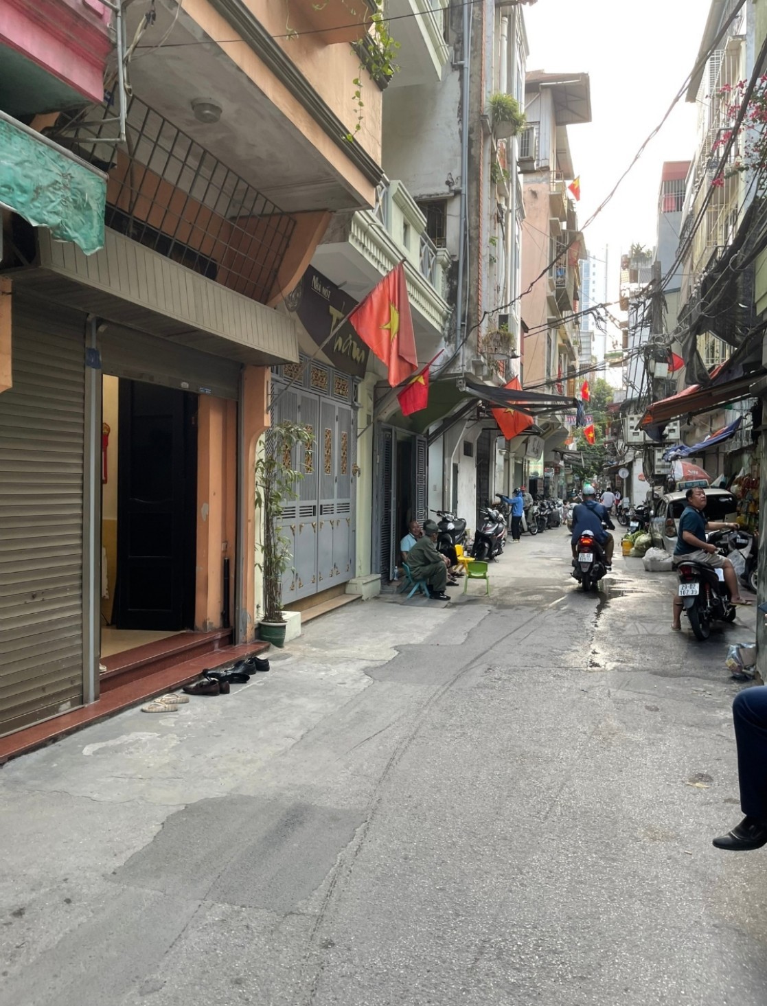 Bán nhà siêu phẩm Kim Ngưu ngõ ô tô tránh kinh doanh chỉ nhỉnh 3 tỷ