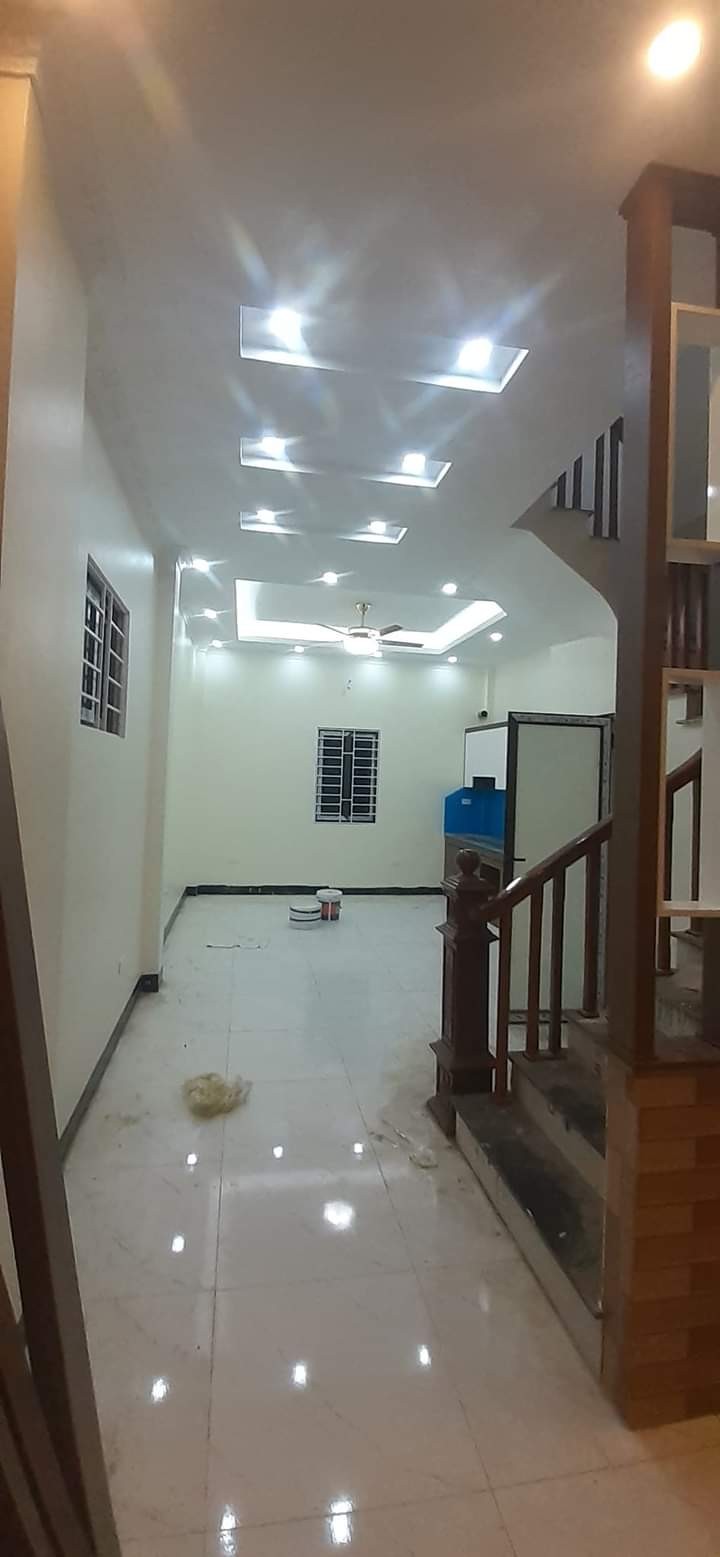 Nhà KĐT Văn phú Hà đông lô góc dân tự xây dt:51m2 x 4T, Mt:4,1m giá bán 4,7 tỷ