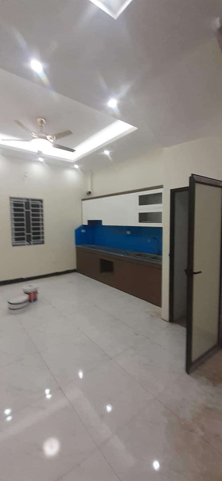 Nhà KĐT Văn phú Hà đông lô góc dân tự xây dt:51m2 x 4T, Mt:4,1m giá bán 4,7 tỷ