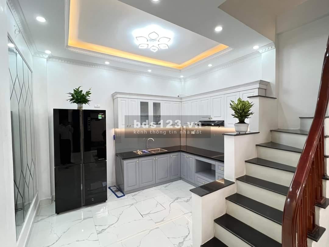 Nhà đẹp Nguyễn Chính, Hoàng Mai, DT 35m², ô tô đỗ cửa nhỉnh giá chỉ 4 tỷ đồng