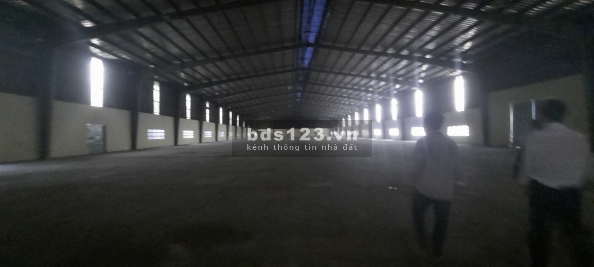 Cho thuê kho xưởng dtsd 7500m2 trong KCN Tân Đức, Đức Hoà Hạ, Long An