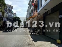 Chính chủ kẹt tiền hạ giá bán gấp 2 căn liền kề mặt tiền Phan Xích Long, Quận Phú Nhuận.
