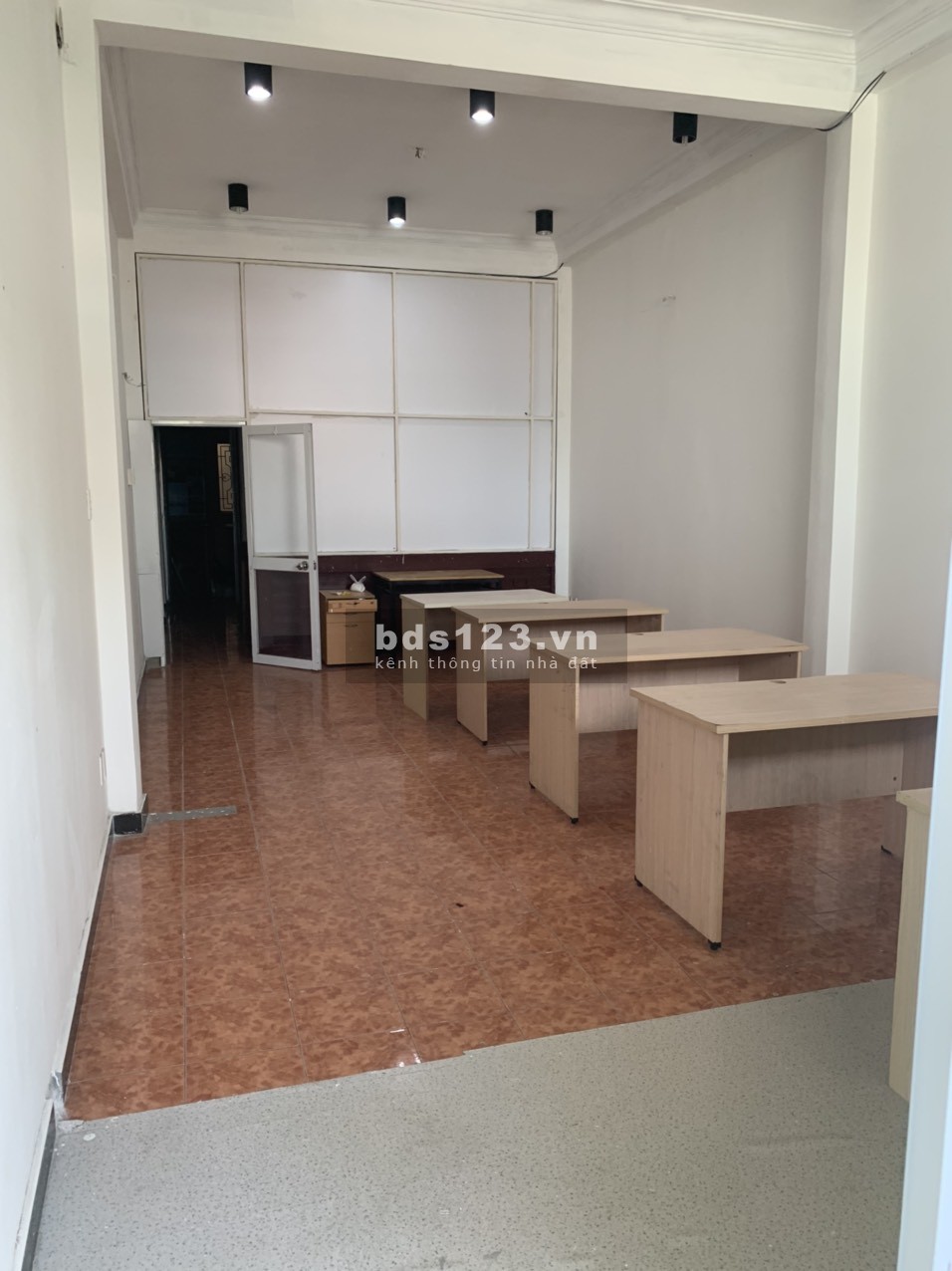 Giảm giá cực mạnh 4 văn phòng cố định duy nhất tại mặt tiền Cộng Hoà, Tân Bình
