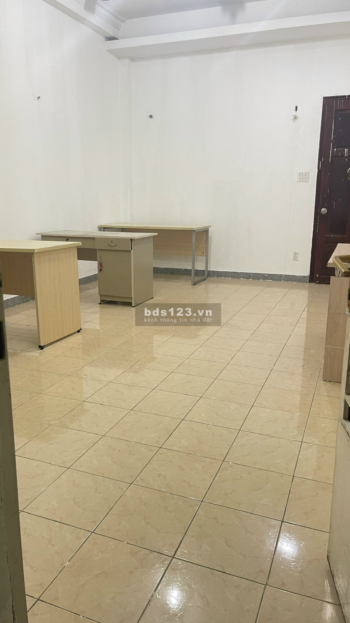 Giảm giá cực mạnh 4 văn phòng cố định duy nhất tại mặt tiền Cộng Hoà, Tân Bình