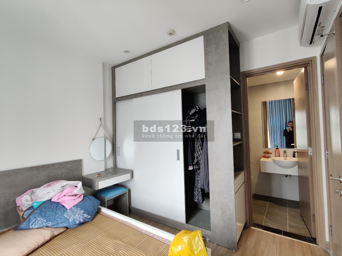 Cần tiền trả ngân hàng gấp gia đình cần bán căn 2PN + 1, 2WC góc giá 1.95 tỷ - VH Ocean Park