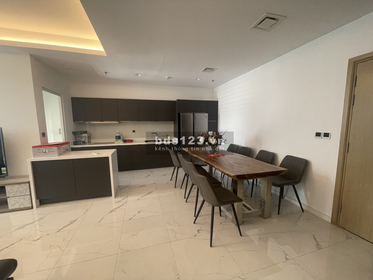 Cần bán căn hộ Sarina 3 phòng ngủ, giá bán 16 tỷ, tiện ích đủ