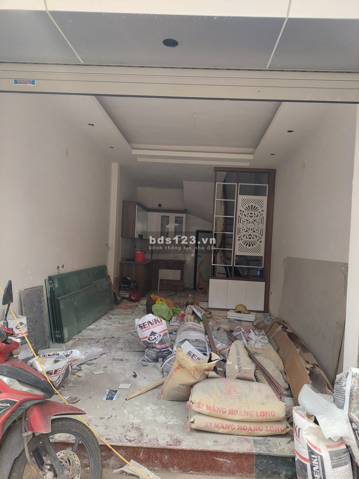 Bán nhà Nguyễn Văn Linh, vào ở ngay, tiện ích đầy đủ, giá tốt đầu tư