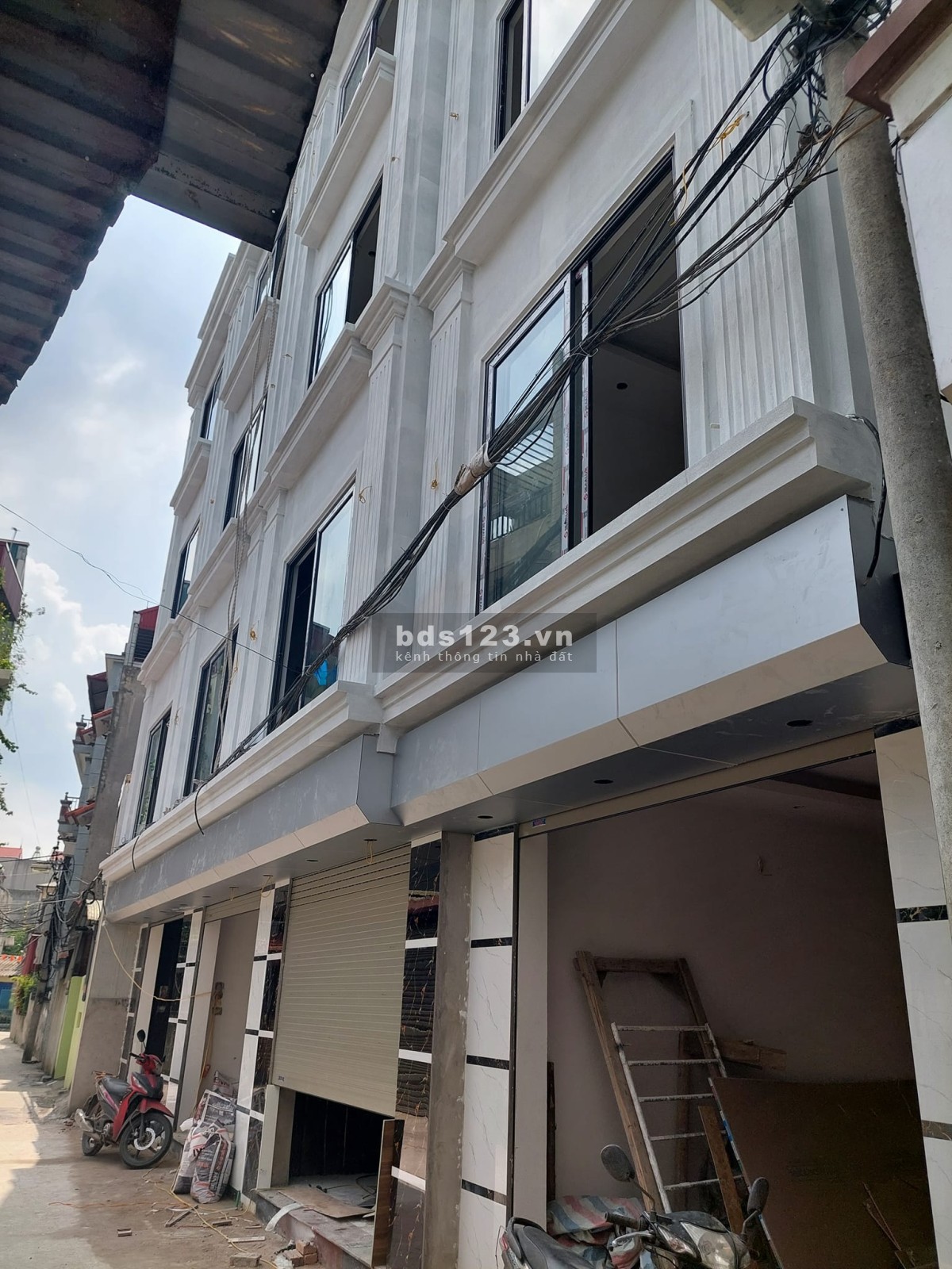 Bán nhà Nguyễn Văn Linh, vào ở ngay, tiện ích đầy đủ, giá tốt đầu tư