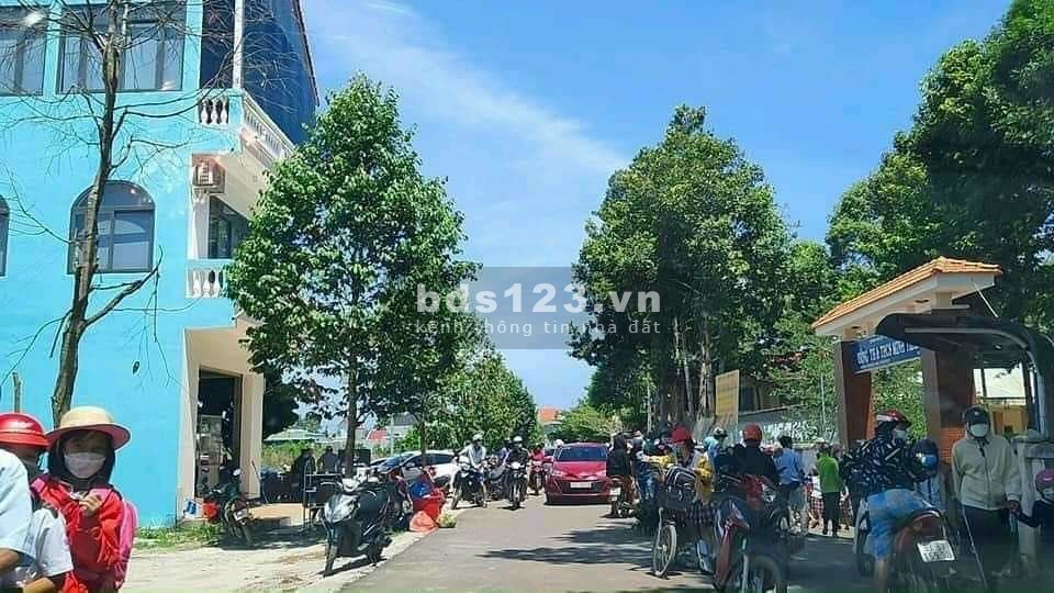 Cần bán gấp lô góc, giá rẻ để đầu tư, khai thác dòng tiền được ngày