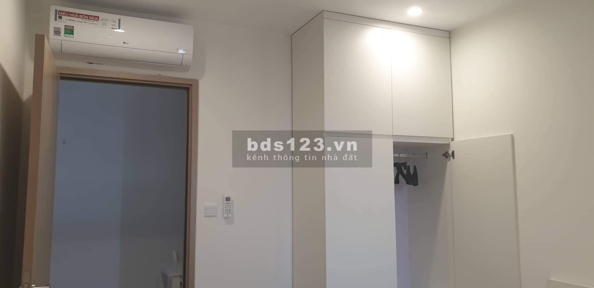 Bán Căn Hộ Cao Cấp Siêu Rẻ 2PN+1 2WC 68m2 Full Nội Thất , Giá 1,8 tỷ - Vinhomes Ocean Park