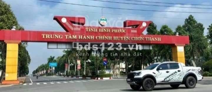 Cần bán gấp 1 lô góc nằm ngay trên 2 mặt tiền đường 16m, giá tốt