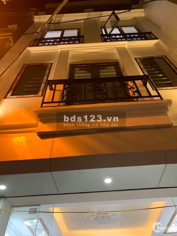 Bán nhà phố Đội Cấn diện tích sử dụng 56m2 giá 6 tỷ 1, lh 0819851848