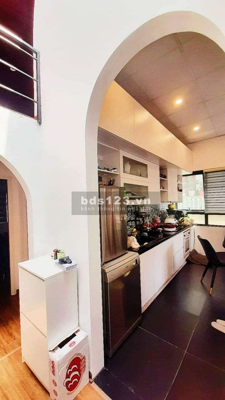 Sở hữu ngôi nhà may mắn Ô Chợ Dừa, giá tốt đầu tư, khu dân cư an ninh
