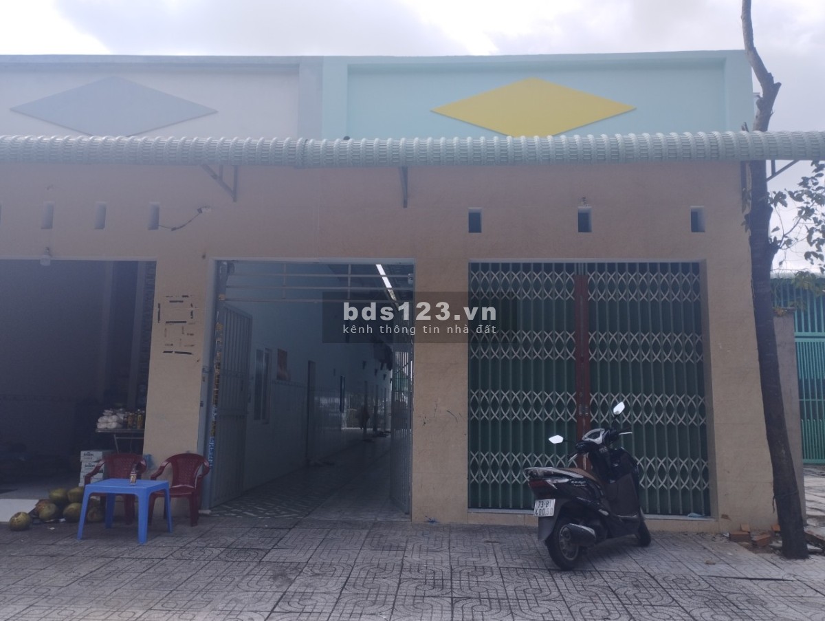 Chính chủ bán gấp dãy trọ 150m2(5x30) thu nhập ổn định, sổ hồng riêng