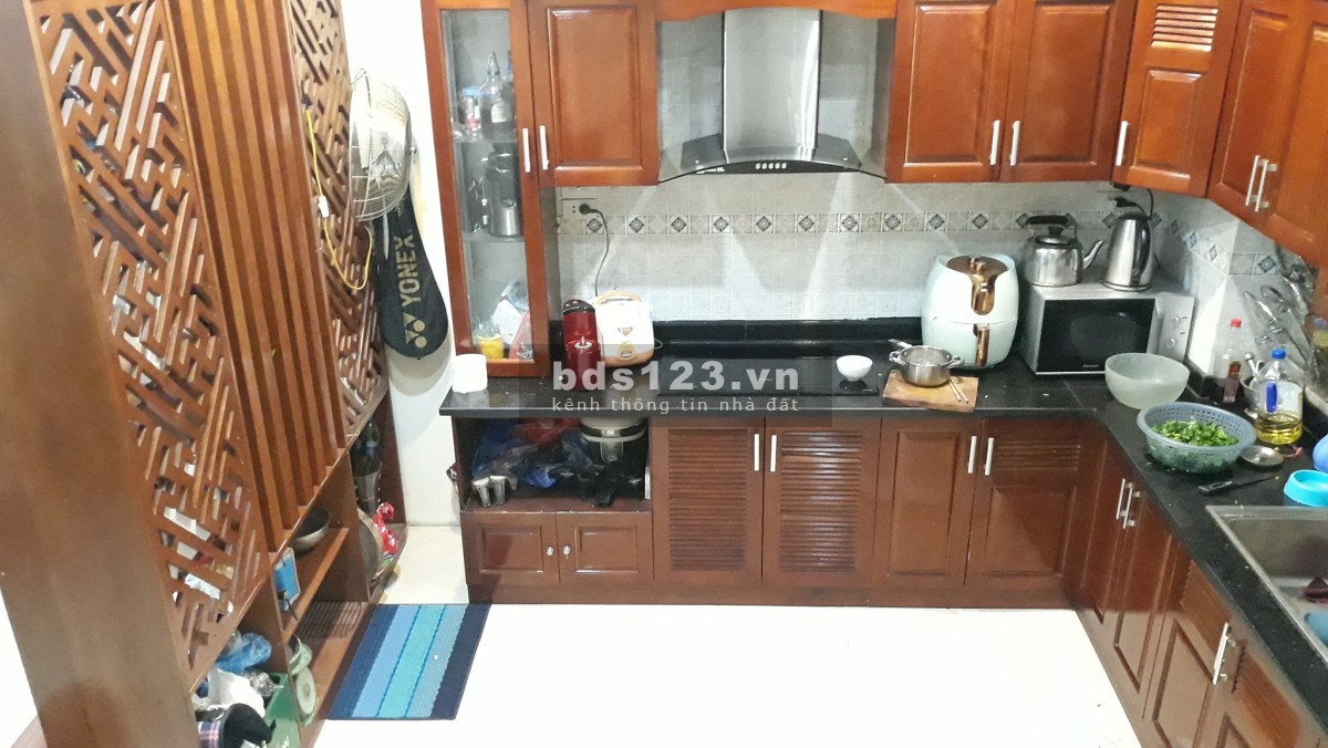Bán gấp nhà phố Lương Khánh Thiện Hoàng Mai, Hà Nội, tiện ích đầy đủ