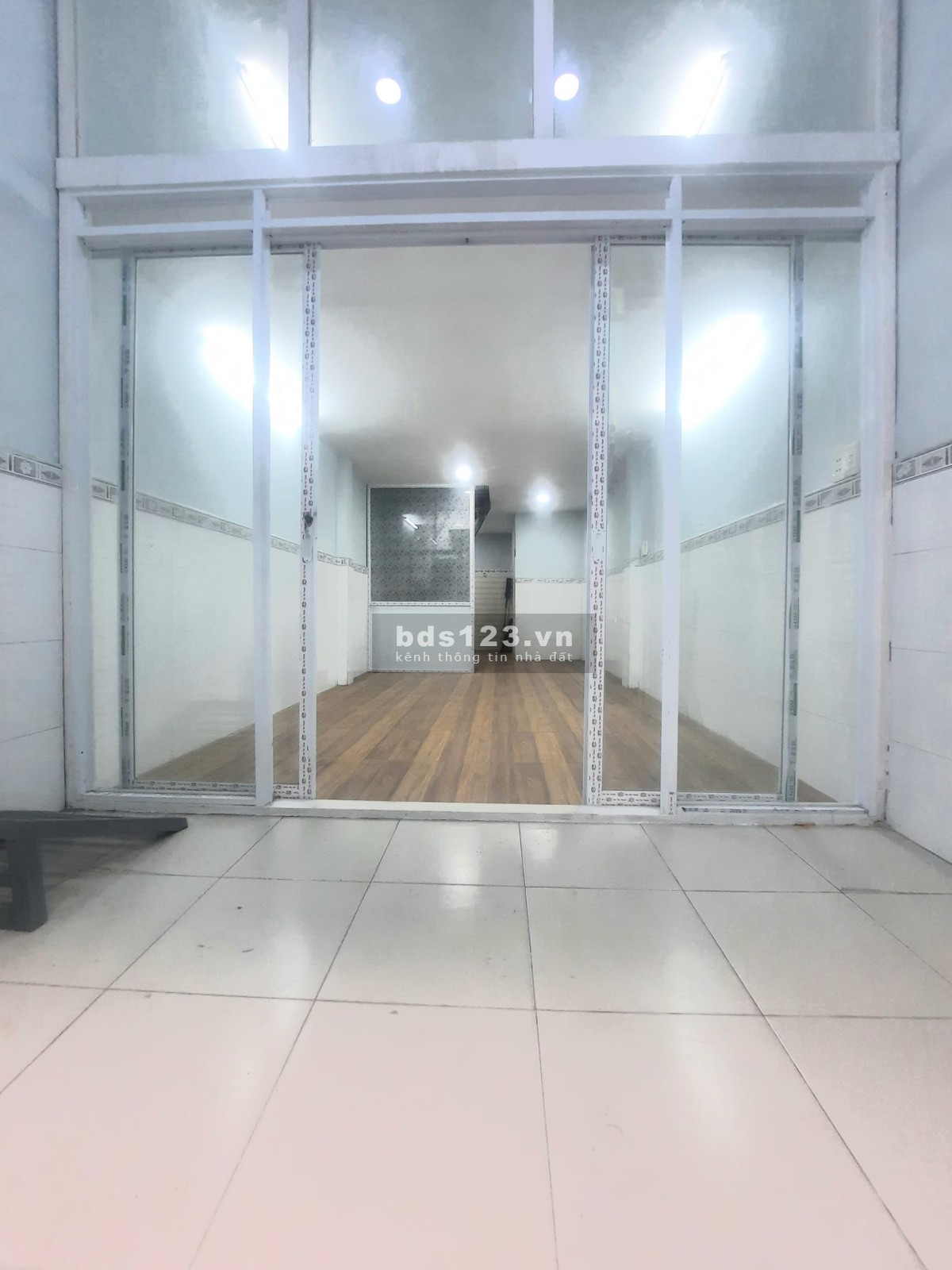 Bán nhà nhỏ 2 phòng ngủ, hợp cho gia đình nhỏ Quận 12, gần Gò Vấp