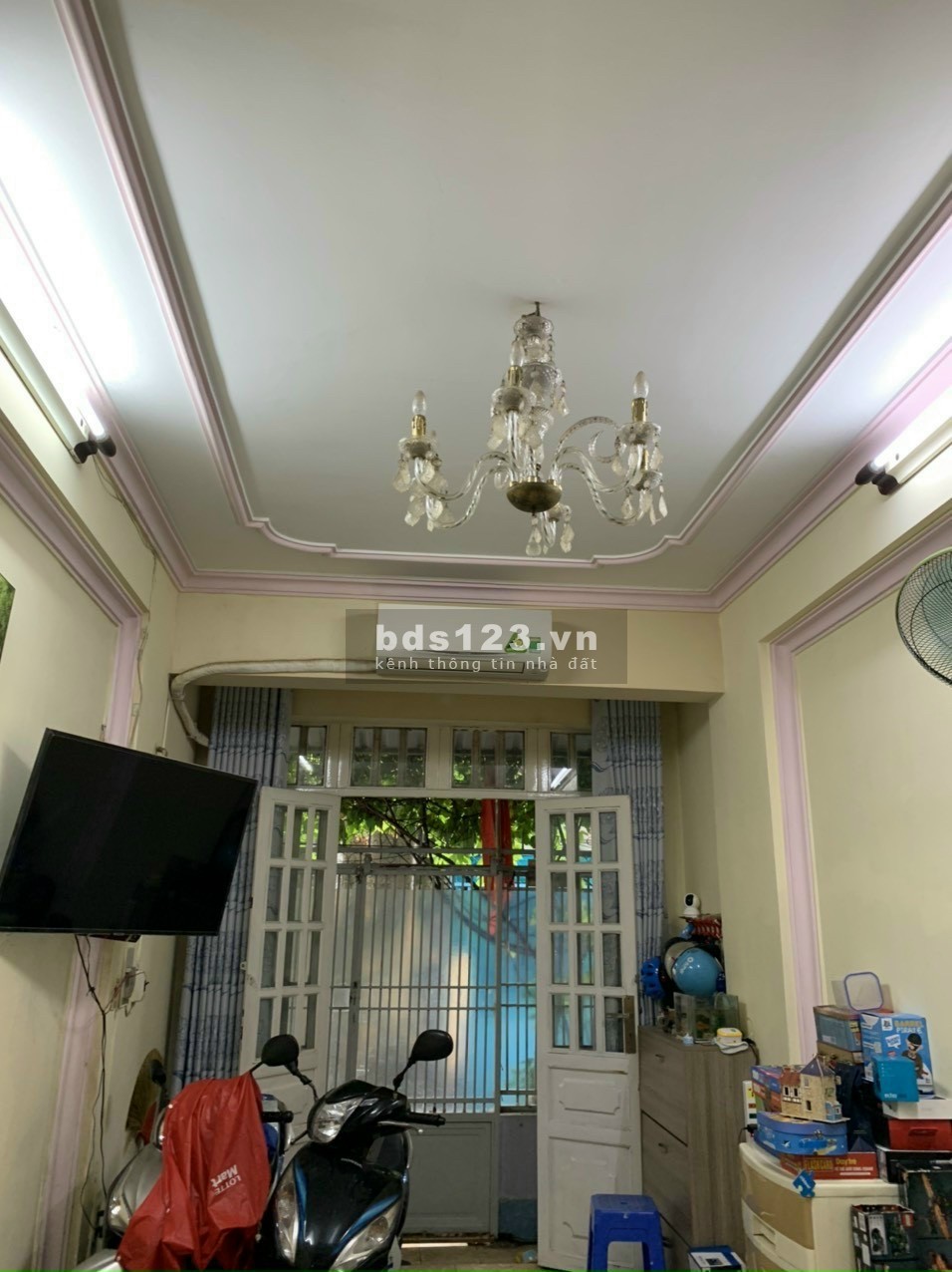 Chủ gấp bán nhà 35m2, 3 tầng, hẻm rộng, sổ Hồng chuẩn chỉ 3tỷ65 quá rẽ