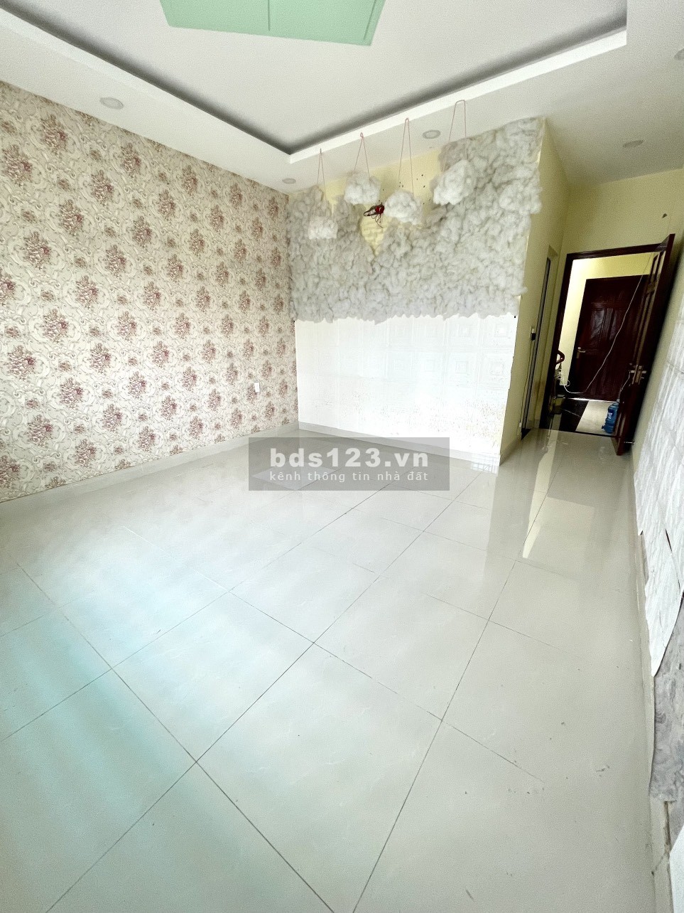 Bán gấp nhà đương Tân Hòa Đông,Bình Tân.4,2x19 2 lầu ST,Đường 10m