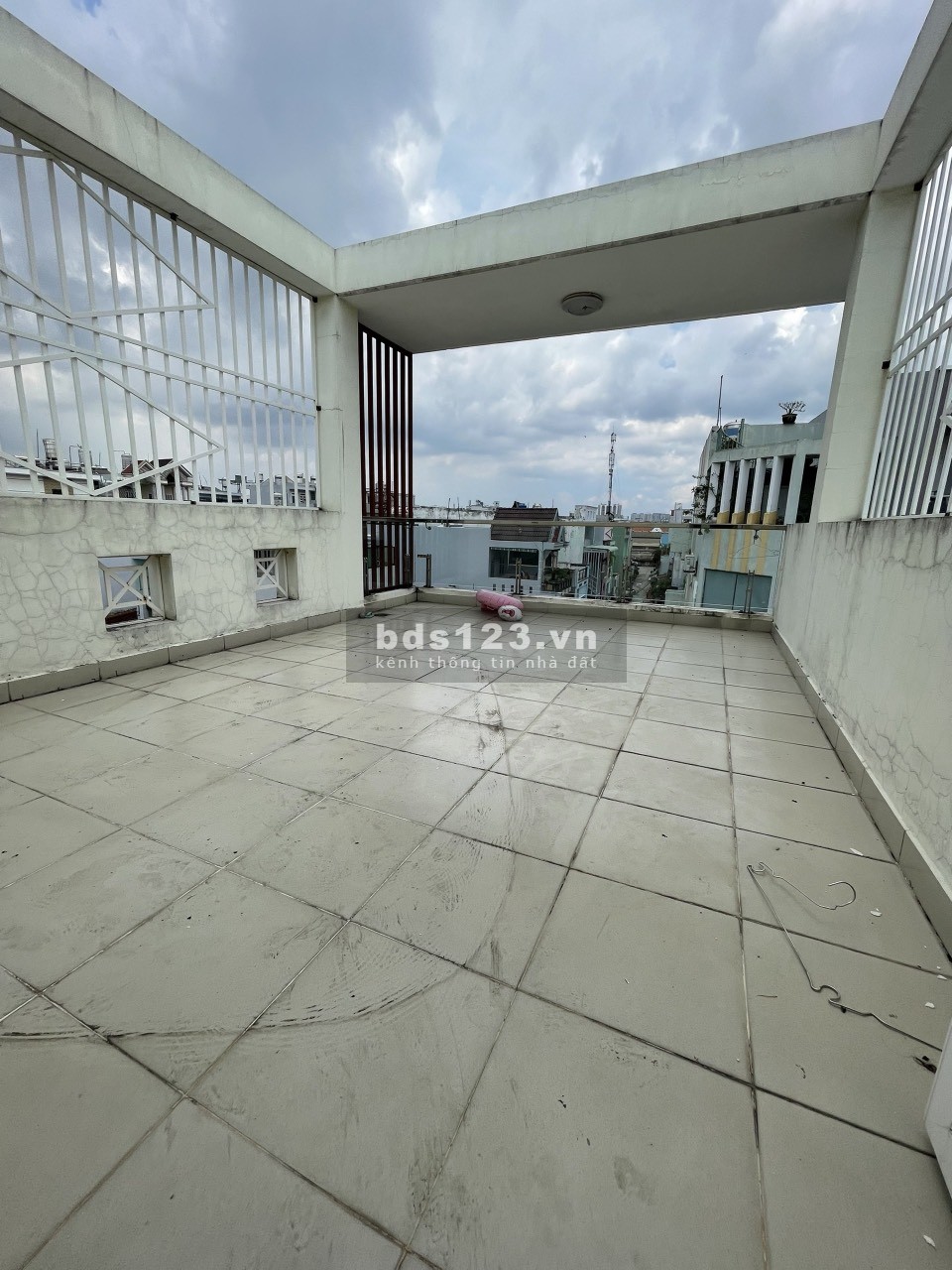 Bán gấp nhà đương Tân Hòa Đông,Bình Tân.4,2x19 2 lầu ST,Đường 10m