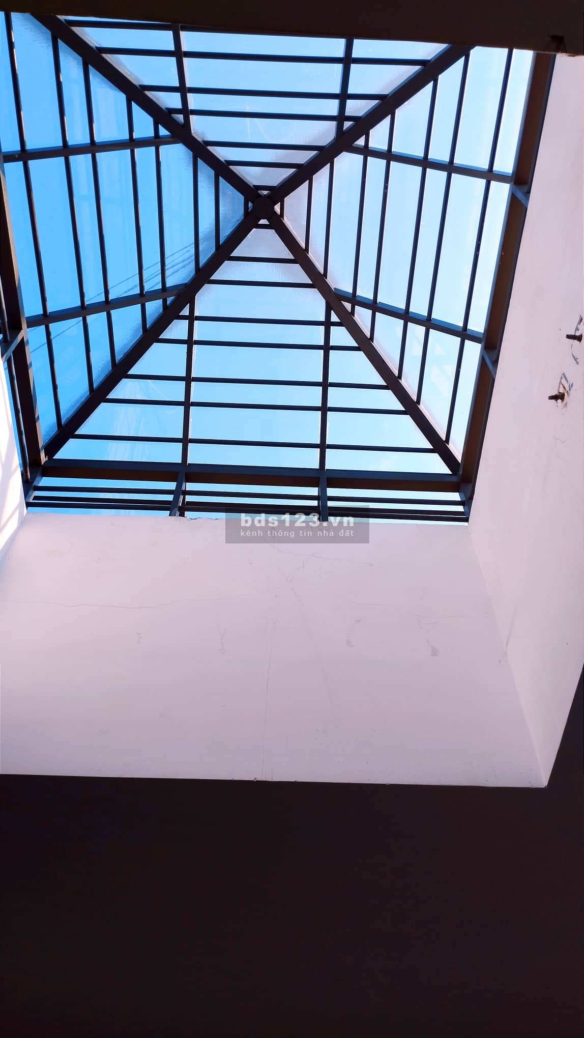 Chính chủ gấp bán nhà 60m2 Quận 8, 4 tầng hẻm xe hơi giá nhỉnh 7 tỷ.