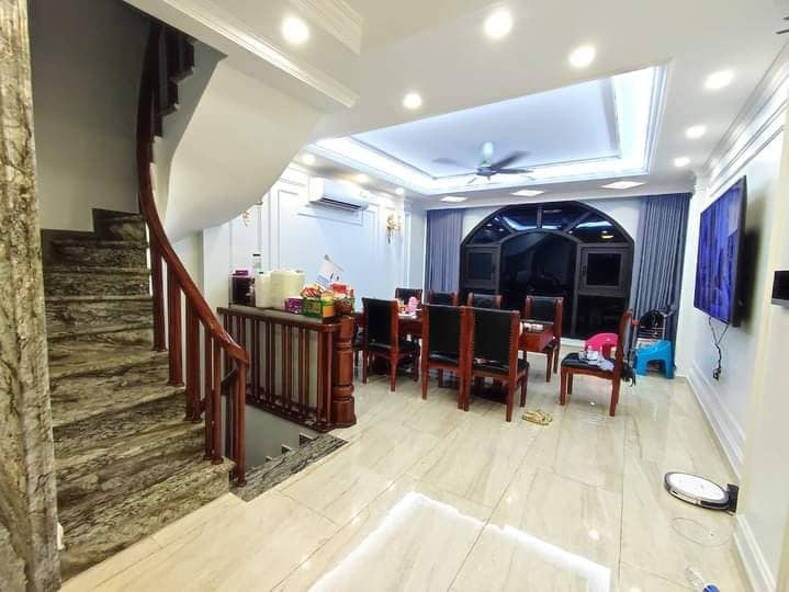 Bán nhà lõi Thanh Xuân nhà đẹp vào ở luôn full nội thất 5 tầng giá tốt