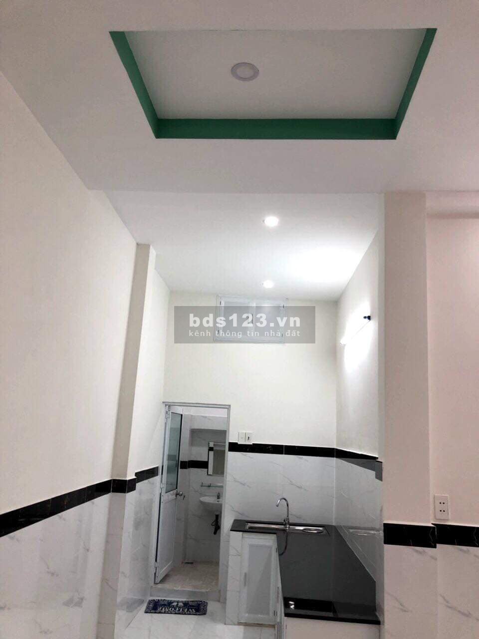 Nhà Xô Viết Nghệ Tỉnh hẻm xe hơi đua, mặt tiền hẻm 5m nở hậu giá chỉ 3 tỷ 5