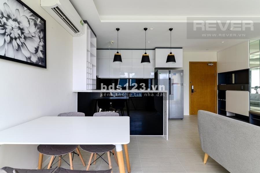 Căn 2pn ban công View mé sông cho thuê tại Đảo Kim Cương. LH em Tâm: 0902.0506.43