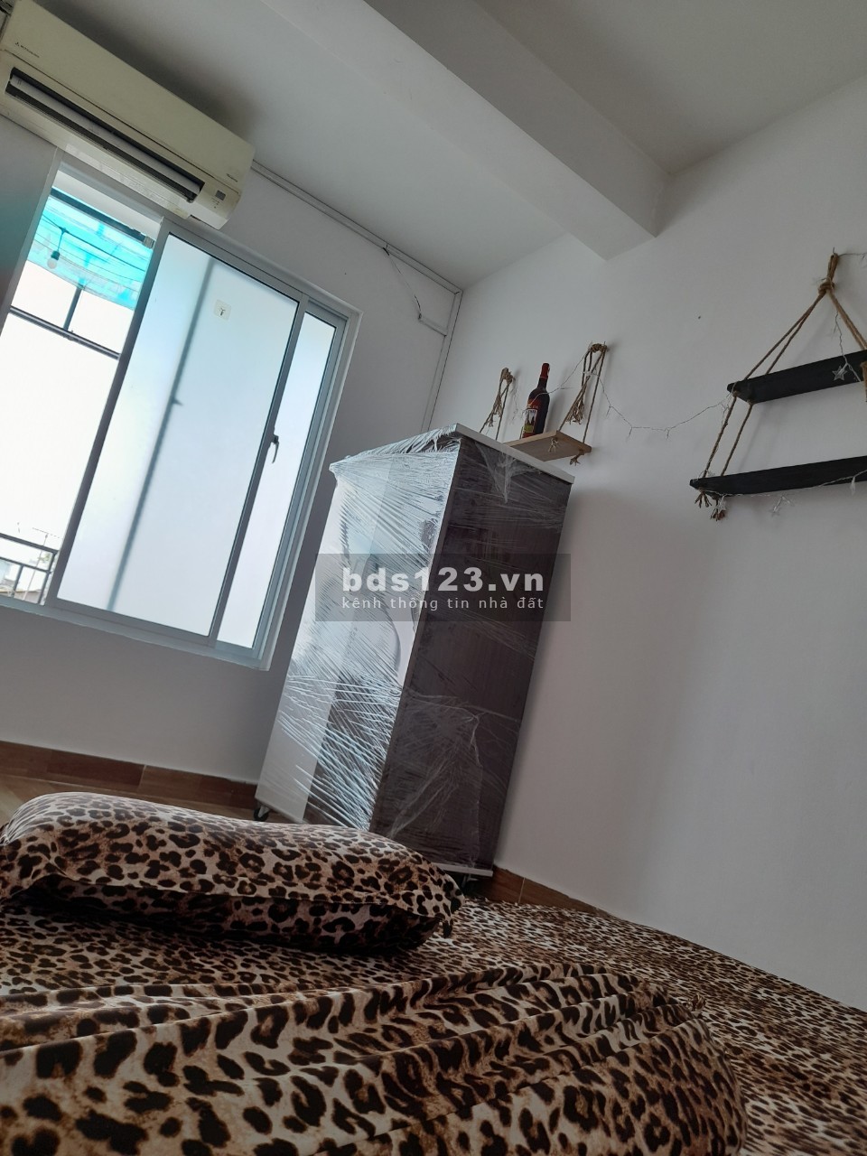 Cho thuê PenHouse 55m2 đủ nội thất địa chỉ 571/31 đường CMT8 phuờng 15 Q10