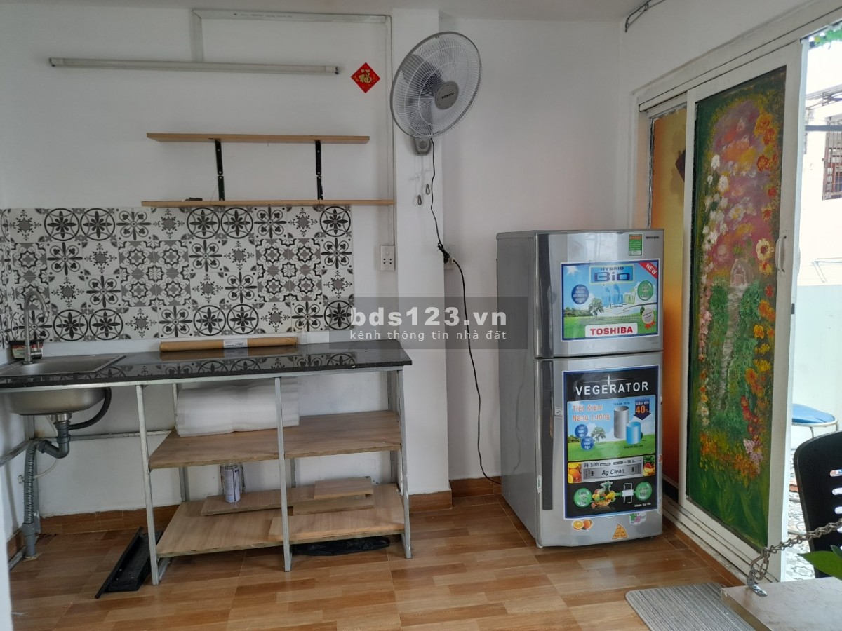 Cho thuê PenHouse 55m2 đủ nội thất địa chỉ 571/31 đường CMT8 phuờng 15 Q10