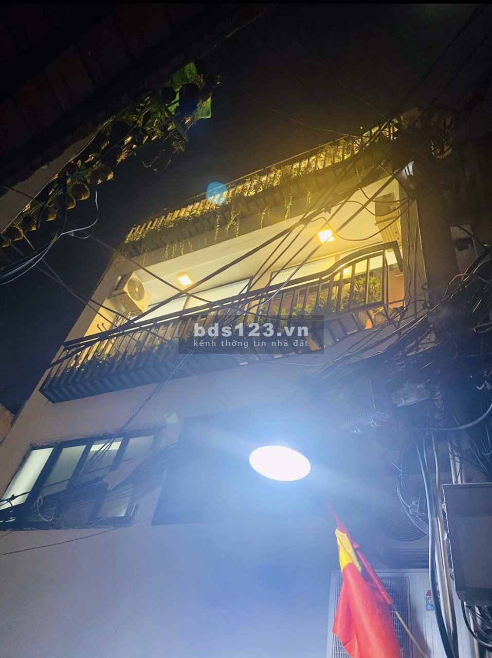 Cho thuê PenHouse 55m2 đủ nội thất địa chỉ 571/31 đường CMT8 phuờng 15 Q10