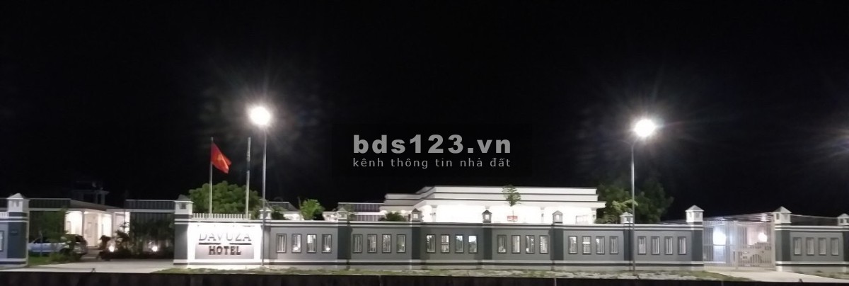 Bán khách sạn và nhà nghĩ với diện tích 32000m2 liên hệ 0772856505