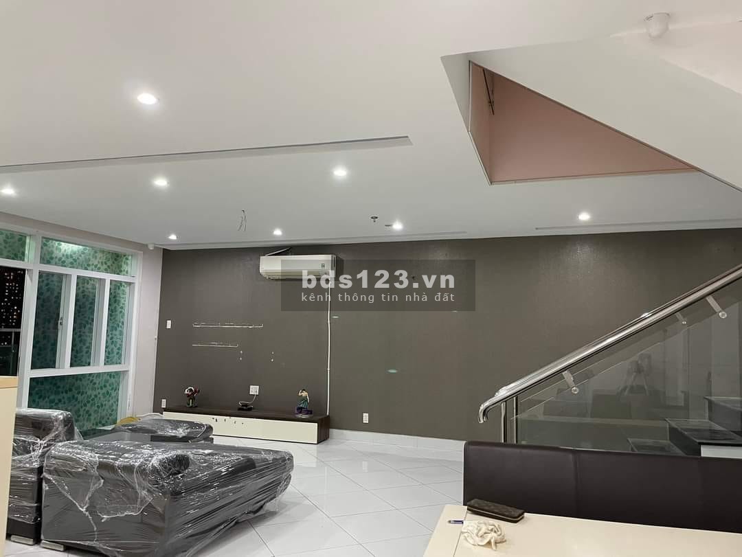 Penthouse Him Lam RIverside 4PN3WC - Giá thuê 32 triệu. Liên hệ 0878162162 Thúy