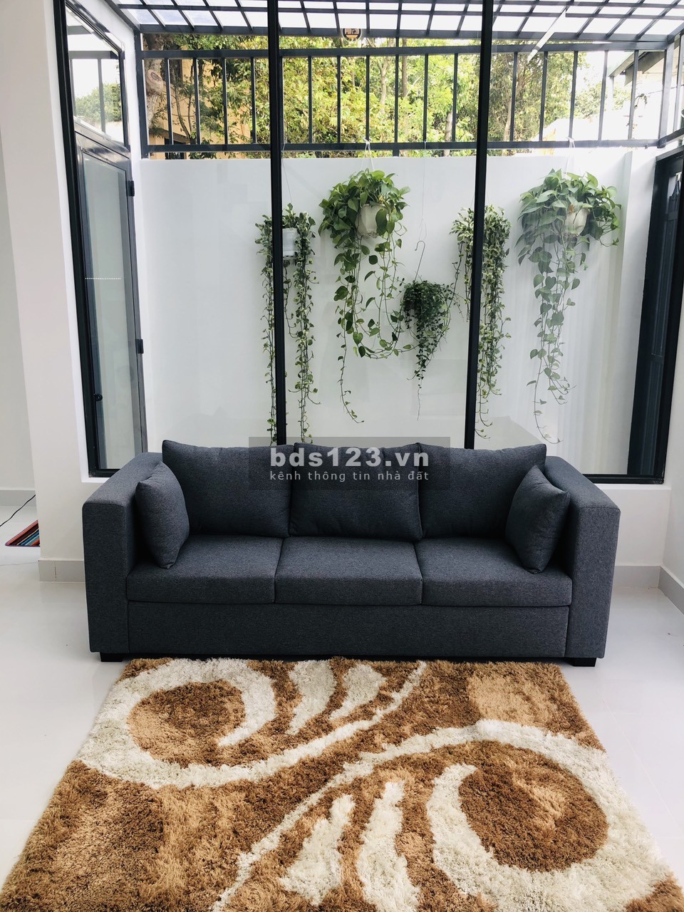 Bán nhà sổ hồng riêng, hẻm xe hơi khu dân cư đông đúc khu dân cư